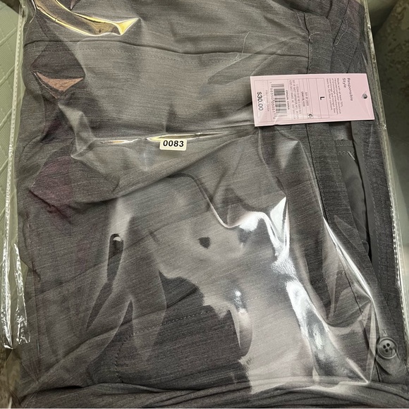 NWT Wild Fable Women's Gray Wide-Leg Pleated Pants Size L - Picture 7 of 7